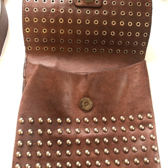 Crossbody Leather with Gold Studs - Picture 5 of 9